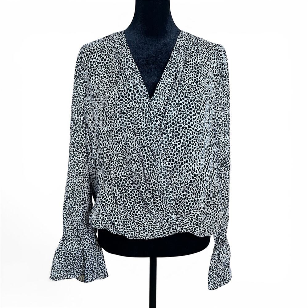 Diane Von Furstenberg Svetlana 100% Silk Faux Wrap Surplice Top Black Size 4